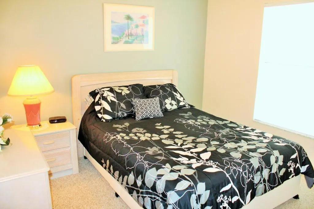 3 Bedrooms Pool Home Pinewood Estates Davenport 0*,  United States